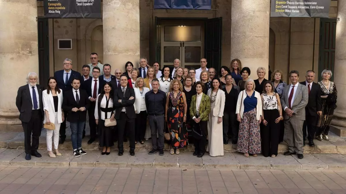 Lee más sobre el artículo El Ateneo de Alicante entrega sus distinciones de 2026. Fotos